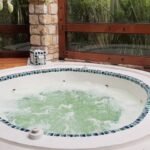 JACUZZI EN CERAMICA FINA