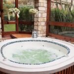JACUZZI EN CERAMICA FINA